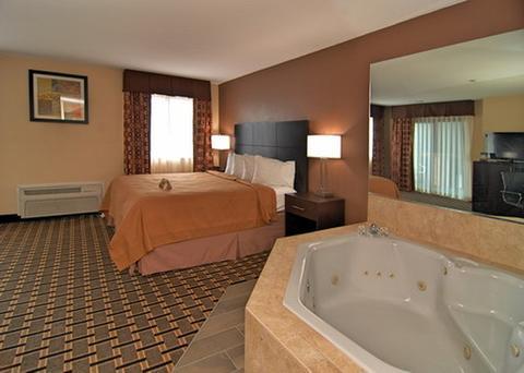 Locanda Quality Grand Rapids South-byron Center